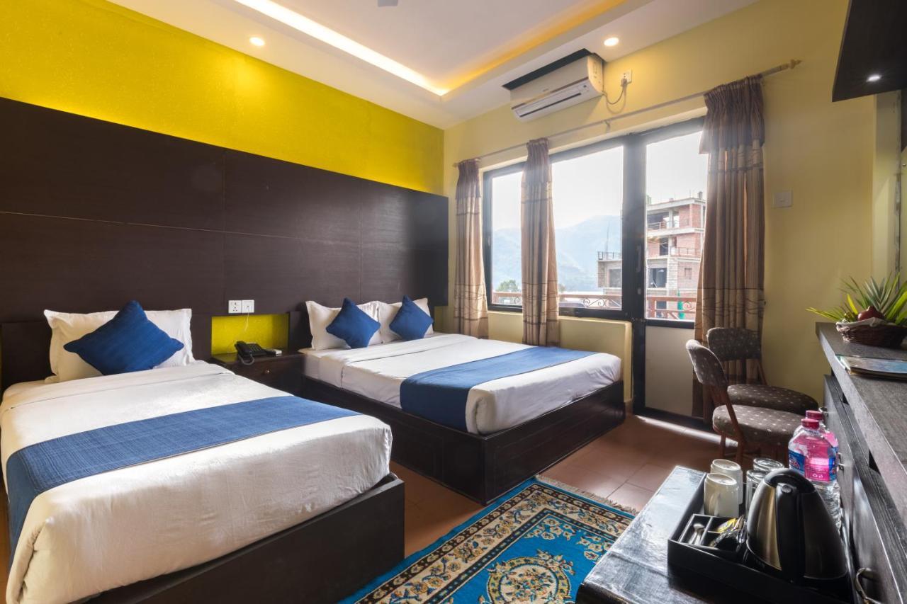 Golden Gate Hotel Pokhara Zewnętrze zdjęcie